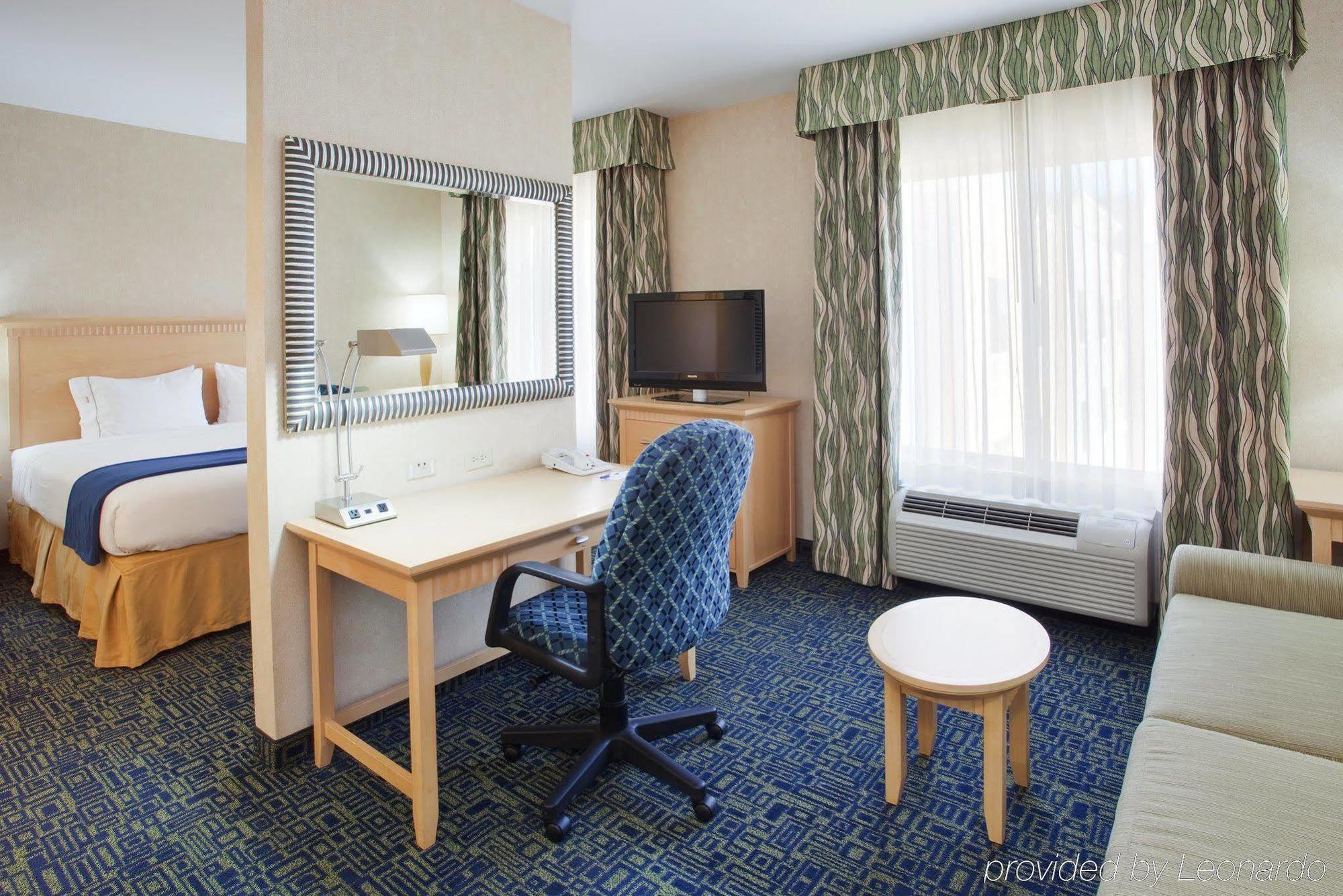 Holiday Inn Express Hotel & Suites Sacramento Airport Natomas, An Ihg Hotel Habitación foto
